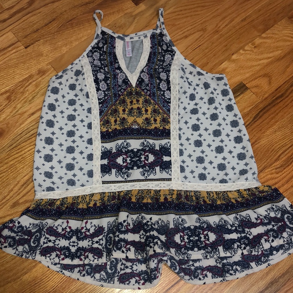 Size small xhilaration shirt